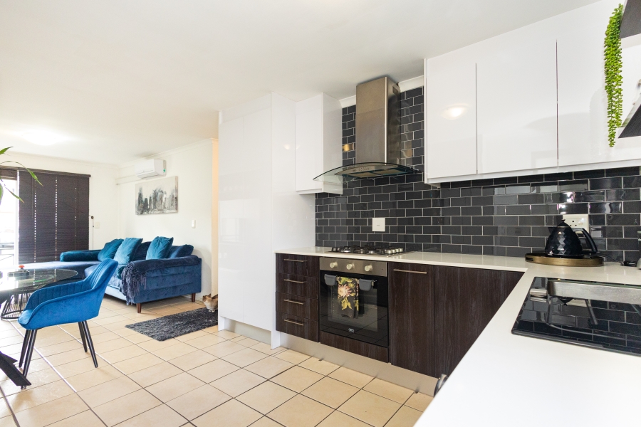 2 Bedroom Property for Sale in Vredekloof Heights Western Cape